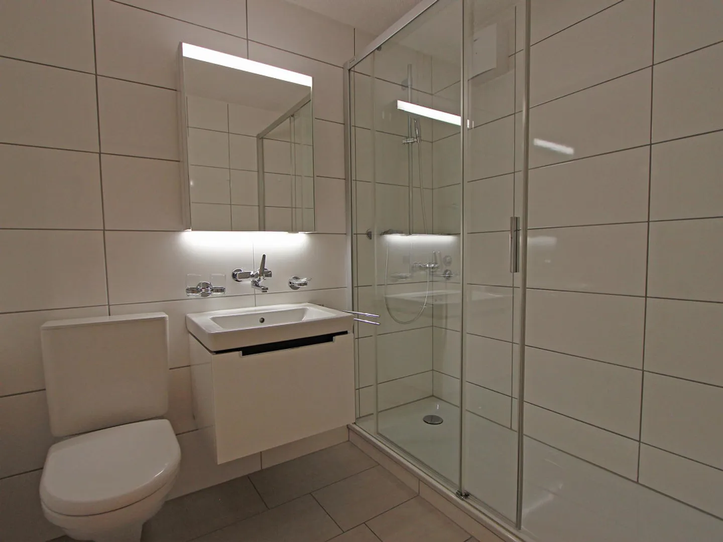 Teilsanierte 3.5-Zimmerwohnung an ruhiger Lage in Goldau - Foto 5 von 6