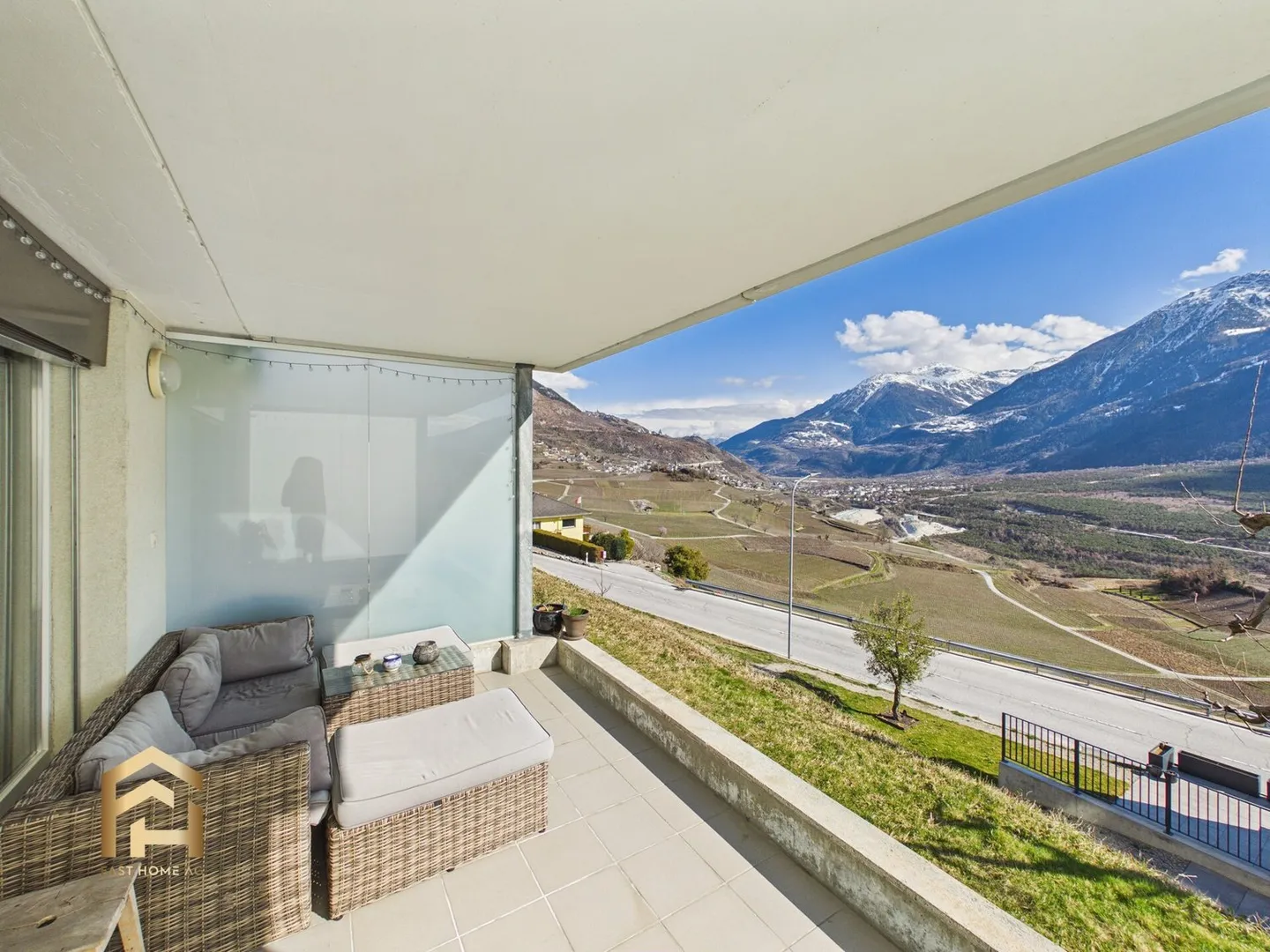 Sunny 2.5 room apartment with large terrace in Varen - Photo 9 of 13