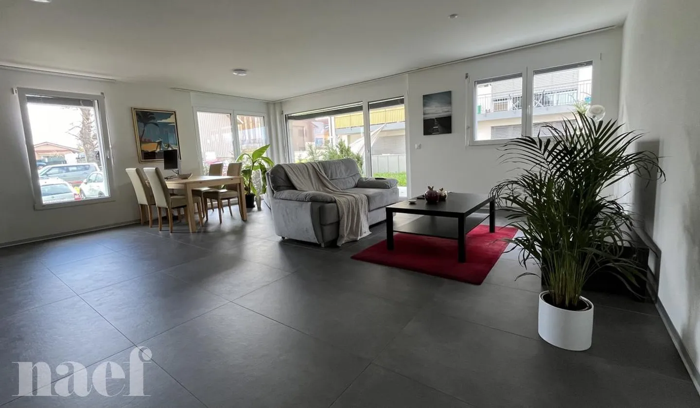 3.5 Room Apartment - Photo 1 of 6