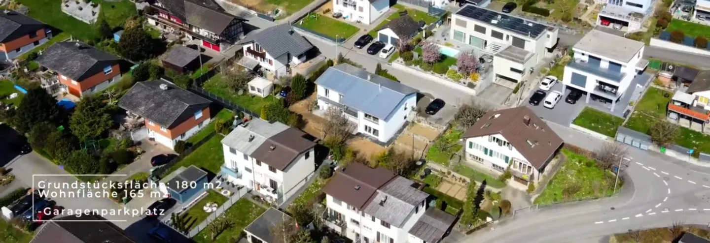 Grosszügiges Einfamilienhaus mit Einliegerwohnung - Foto 1 von 13