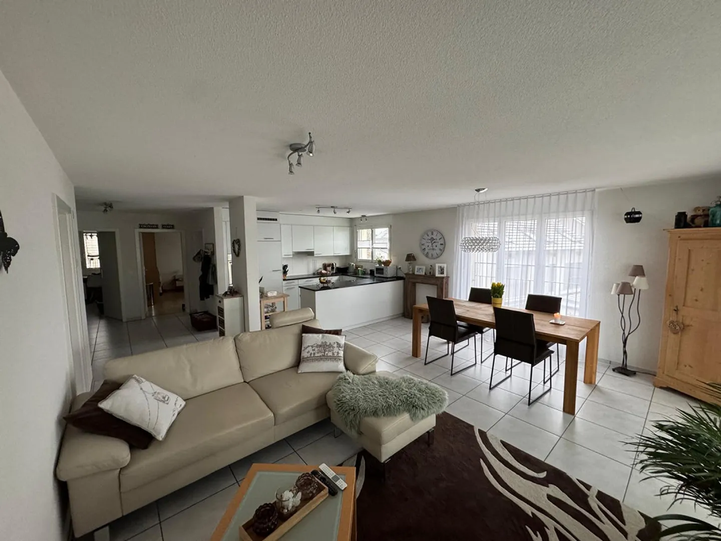 3.5 room apartment for rent from 1.5.2026 - Photo 2 of 9