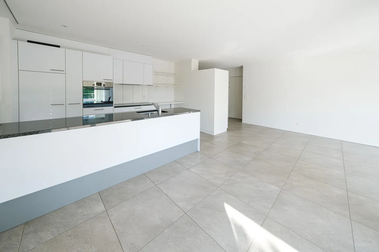 Appartamento moderno 3.5 locali 1° piano Ovest - Foto 2 di 10