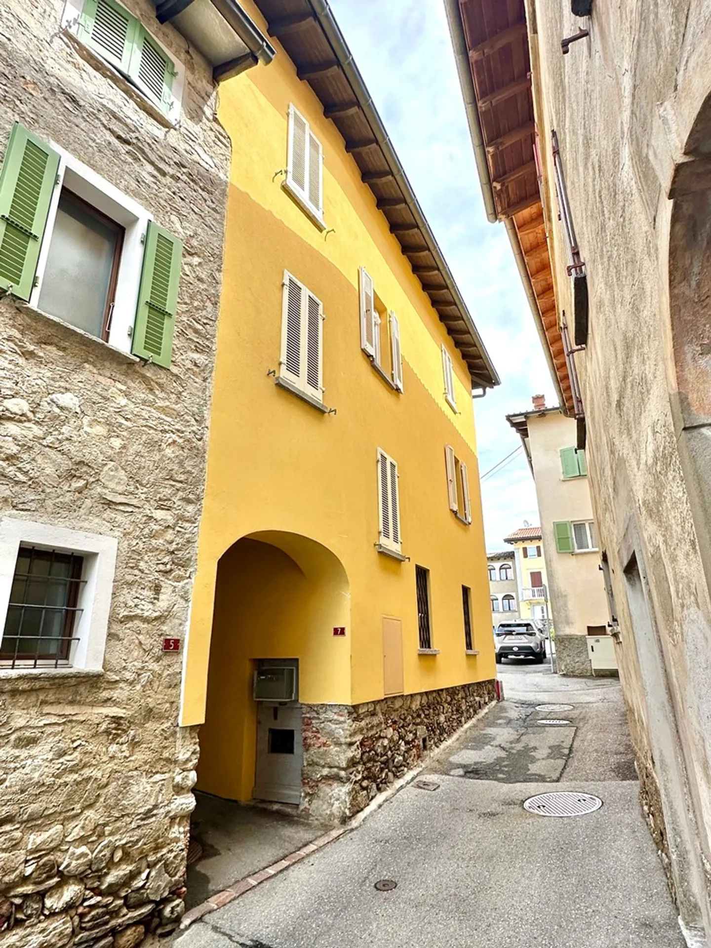 Maison individuelle pittoresque de 3.5 pièces à Arosio - Photo 2 sur 13