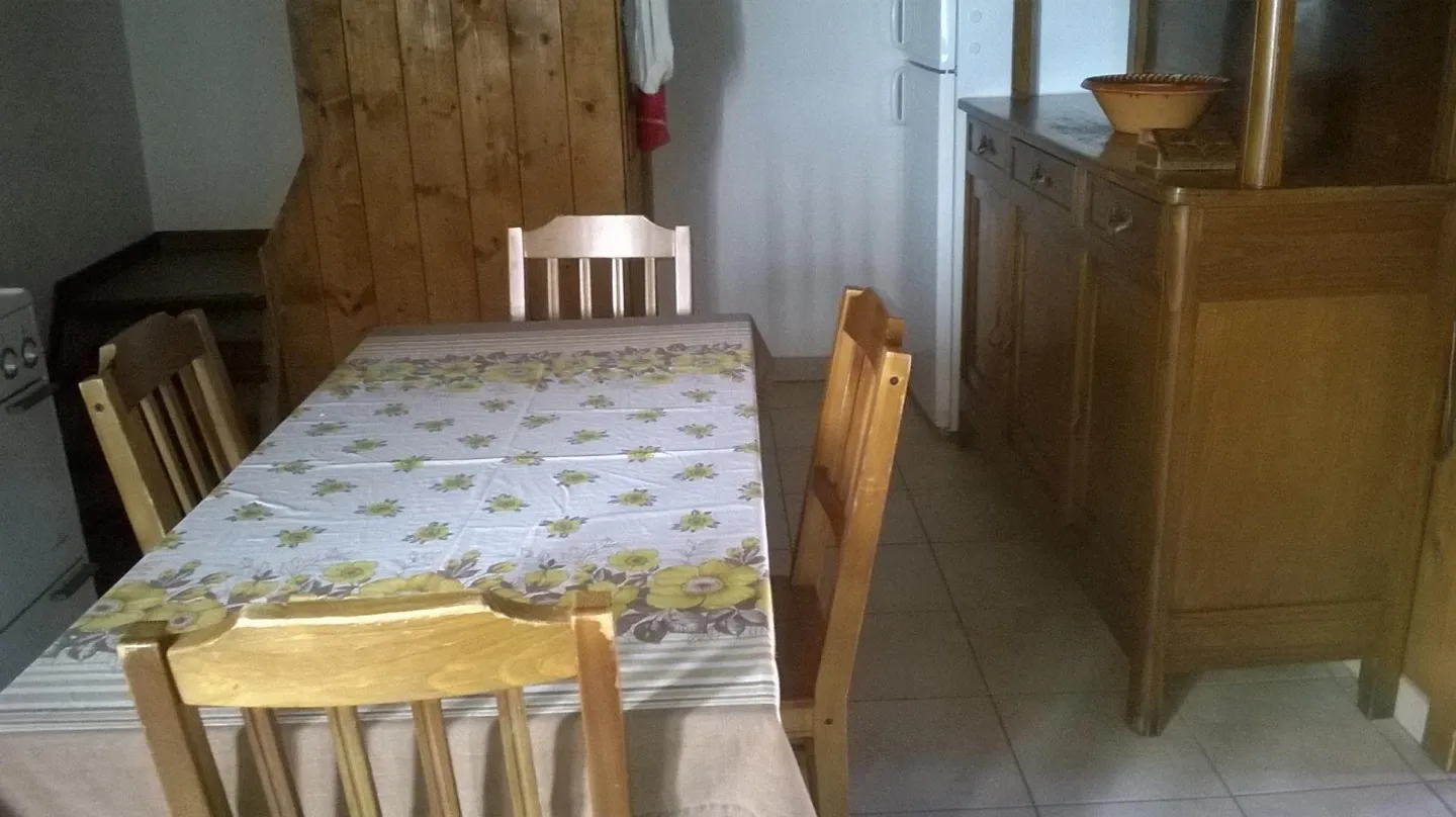 4-room house - Photo 6 of 8