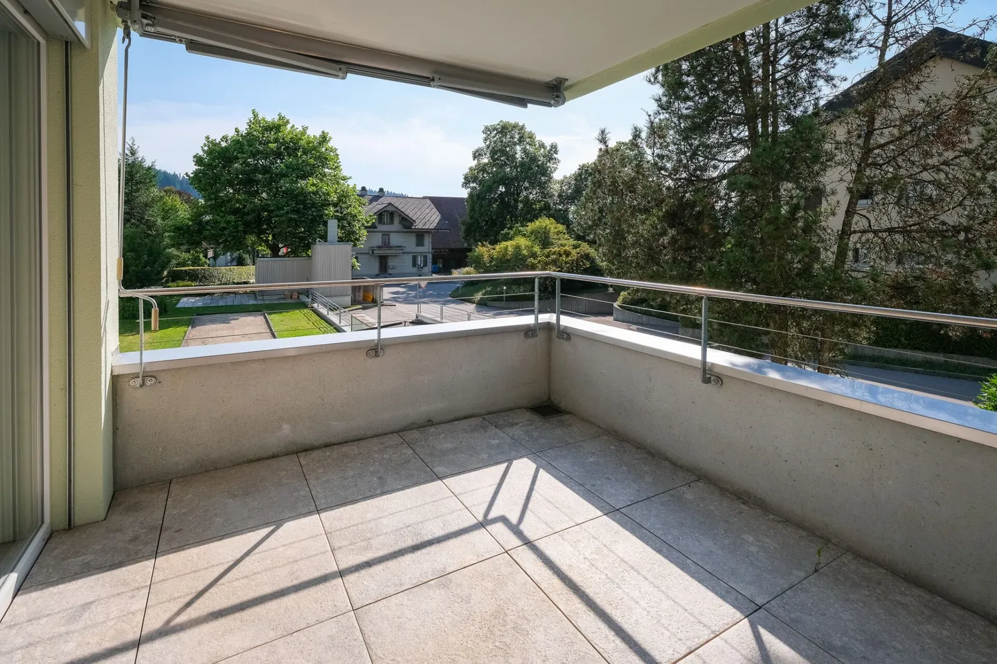 Appartamento moderno 3.5 locali 1° piano Ovest - Foto 9 di 10