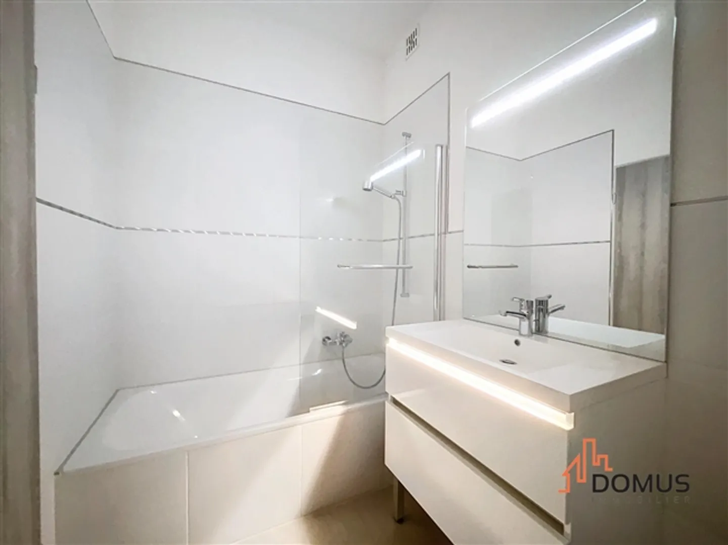 «Helle und komplett renovierte Wohnung» - Foto 5 von 6