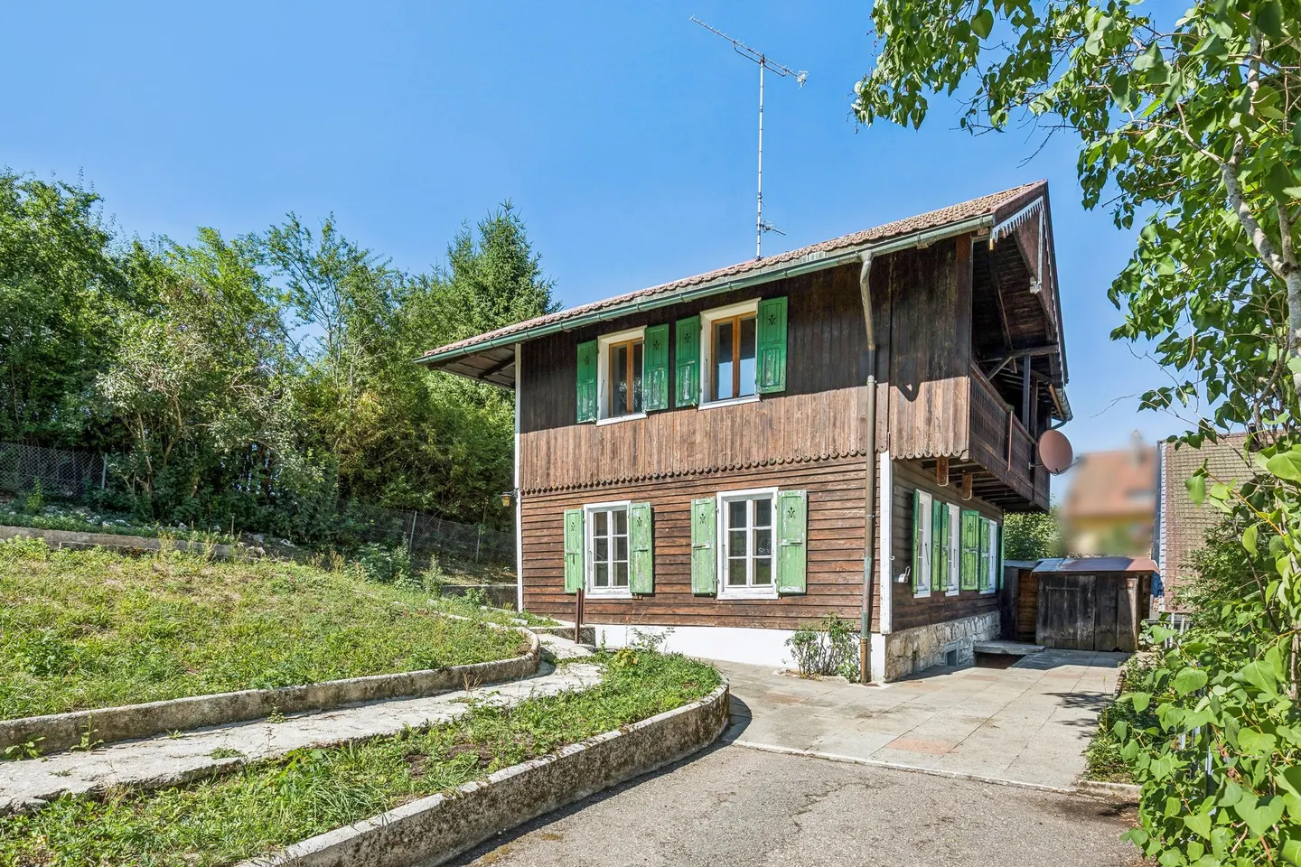 Geräumiges Einfamilienhaus mit Garten und Garage - Foto 11 von 13