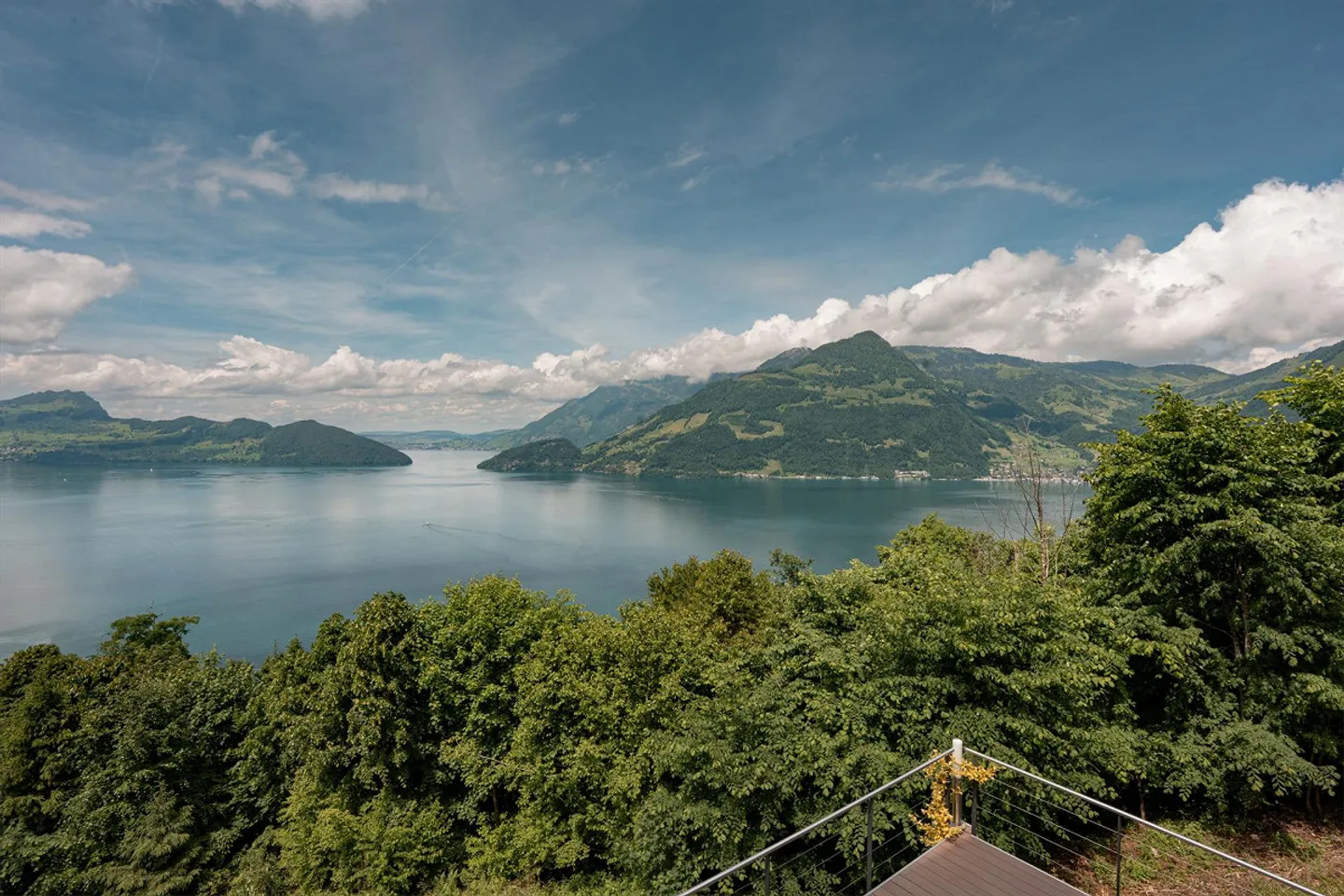traumhafte 4.5-Zimmerwohnung mit Sicht auf See und Bergpanorama - Foto 1 von 21