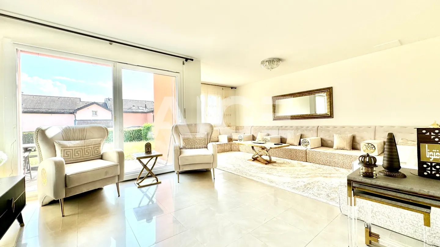 Bella villa familiare a Vernier - Foto 1 di 10