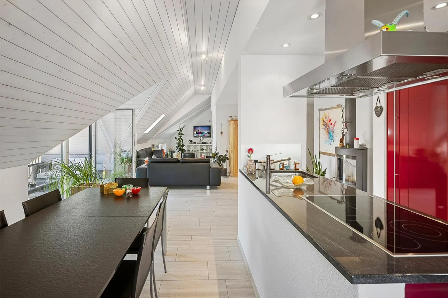 Charmantes Duplex mit sonnigem Balkon - Foto 1 von 13