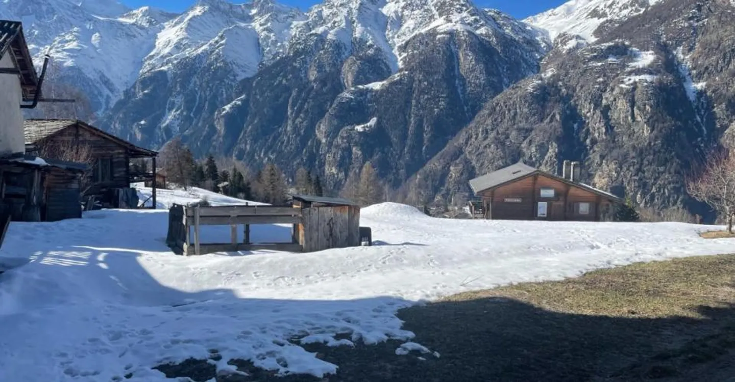 Baugrundstück in Grächen - Foto 2 von 3