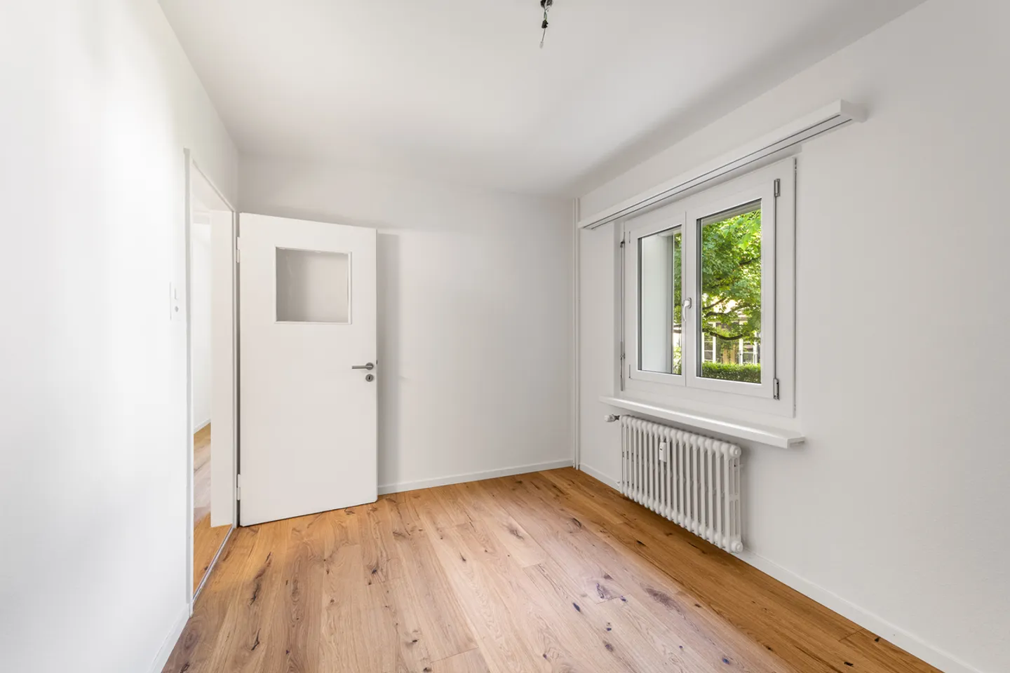 Votre nouveau chez-vous au cœur d'Adliswil - fraîchement rénové et prêt pour vous ! - Photo 4 sur 11