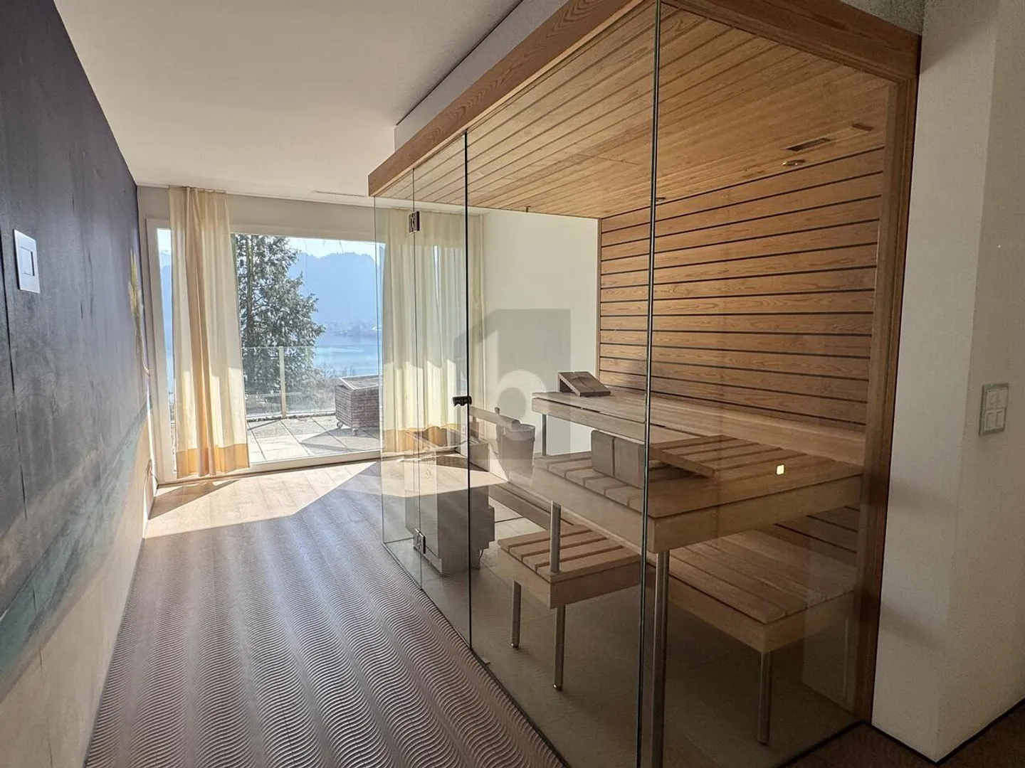 Luxuriöse Wohnung mit traumhafter Aussicht - Foto 5 von 6