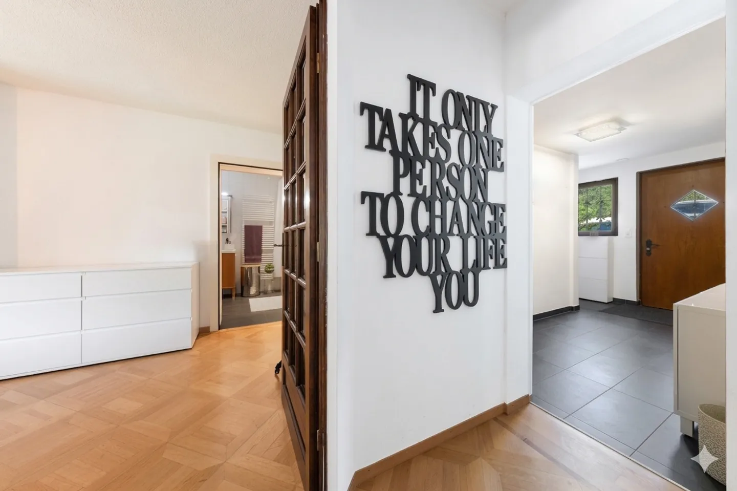 RENOVATED APARTMENT WITH GARDEN - QUIET - 3-4 PARKINGS - EXCLUSIVITY - Photo 11 of 13
