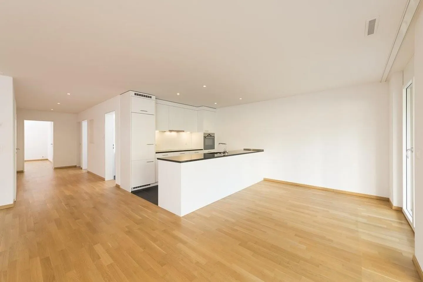 Charmante Wohnung mit Balkon - Foto 3 von 8