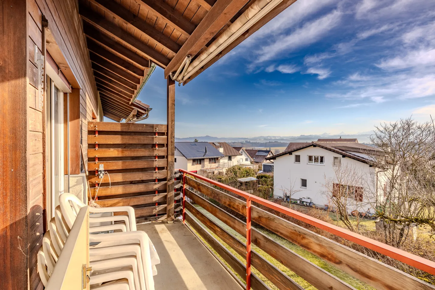 Charming Gallery Apartment in a Quiet Location - Photo 5 of 8