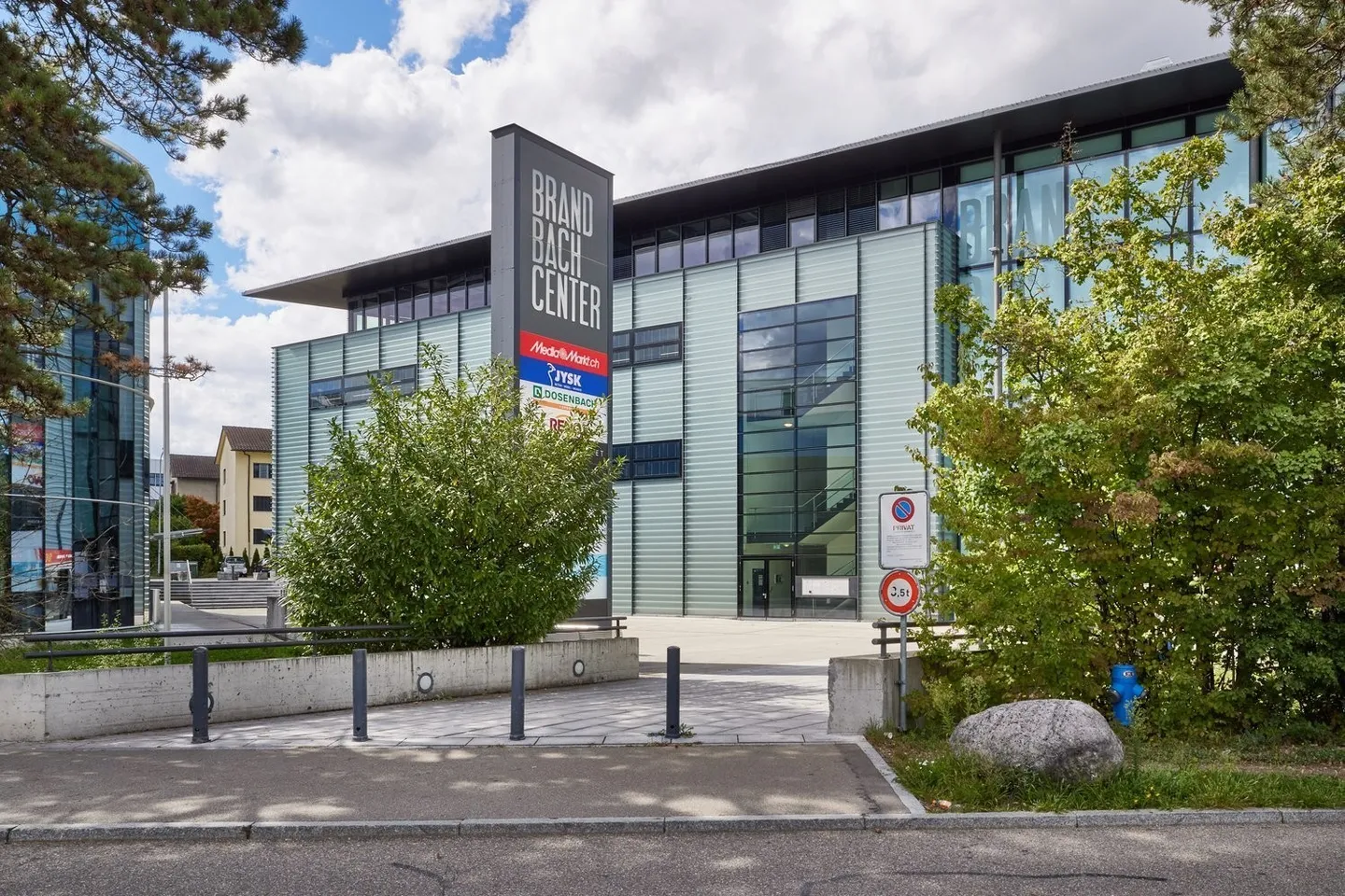 Emplacement réussi Brandbachcenter – Votre nouvel espace commercial vous attend - Photo 1 sur 4