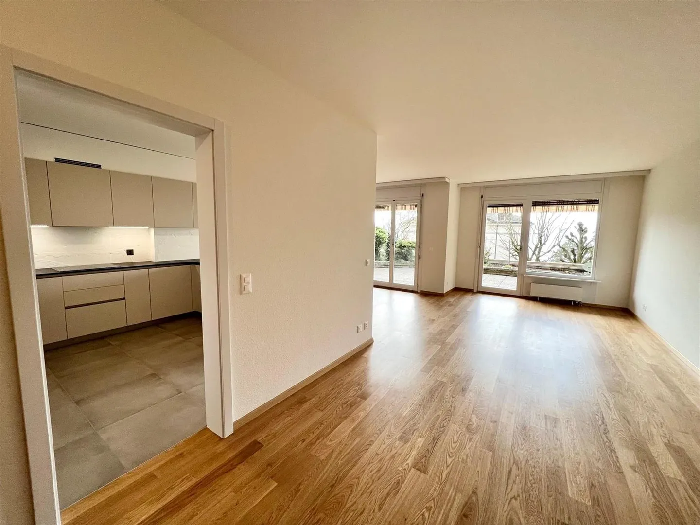 Magnificent 3.5-room semi-detached apartment on the 2nd floor in Lausanne - Photo 2 of 13