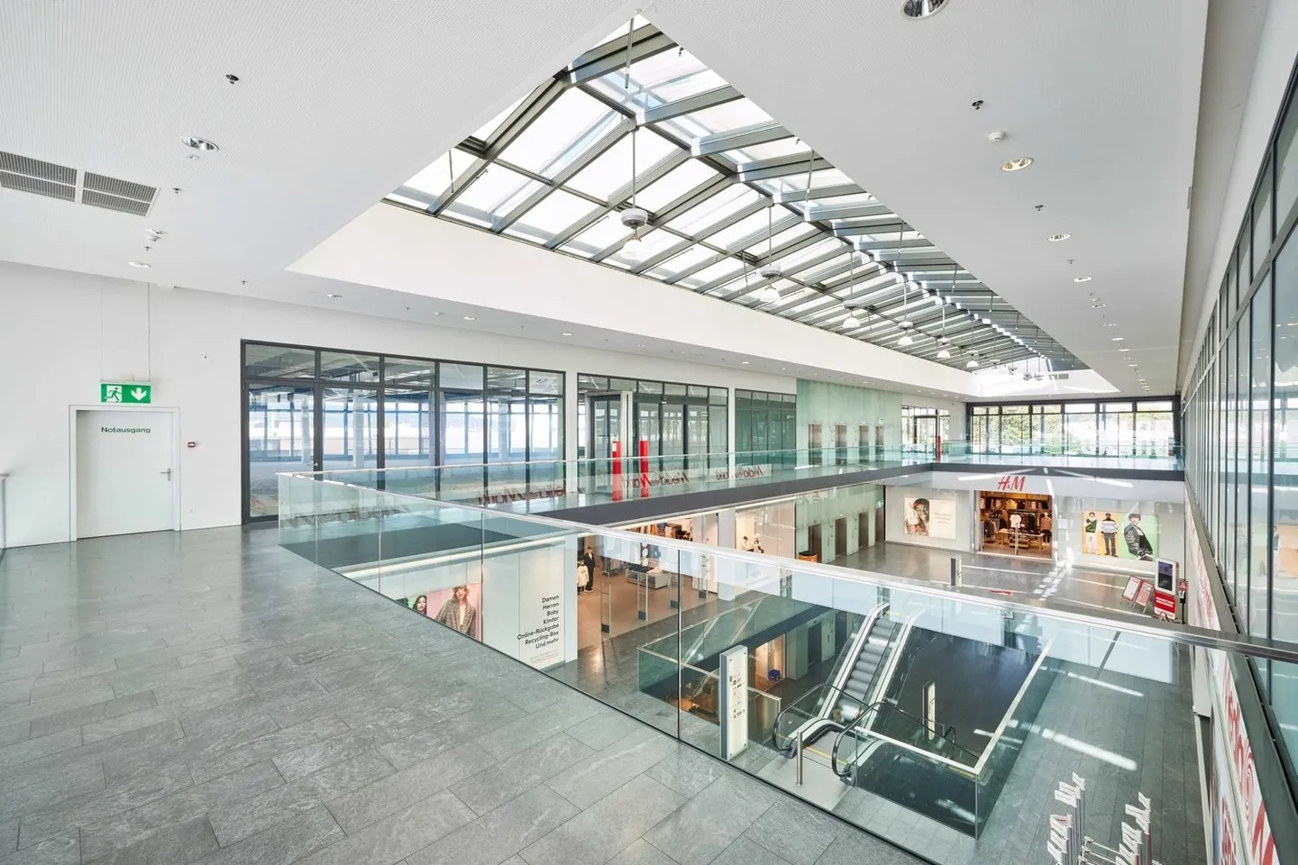 Emplacement réussi Brandbachcenter – Votre nouvel espace commercial vous attend - Photo 3 sur 4