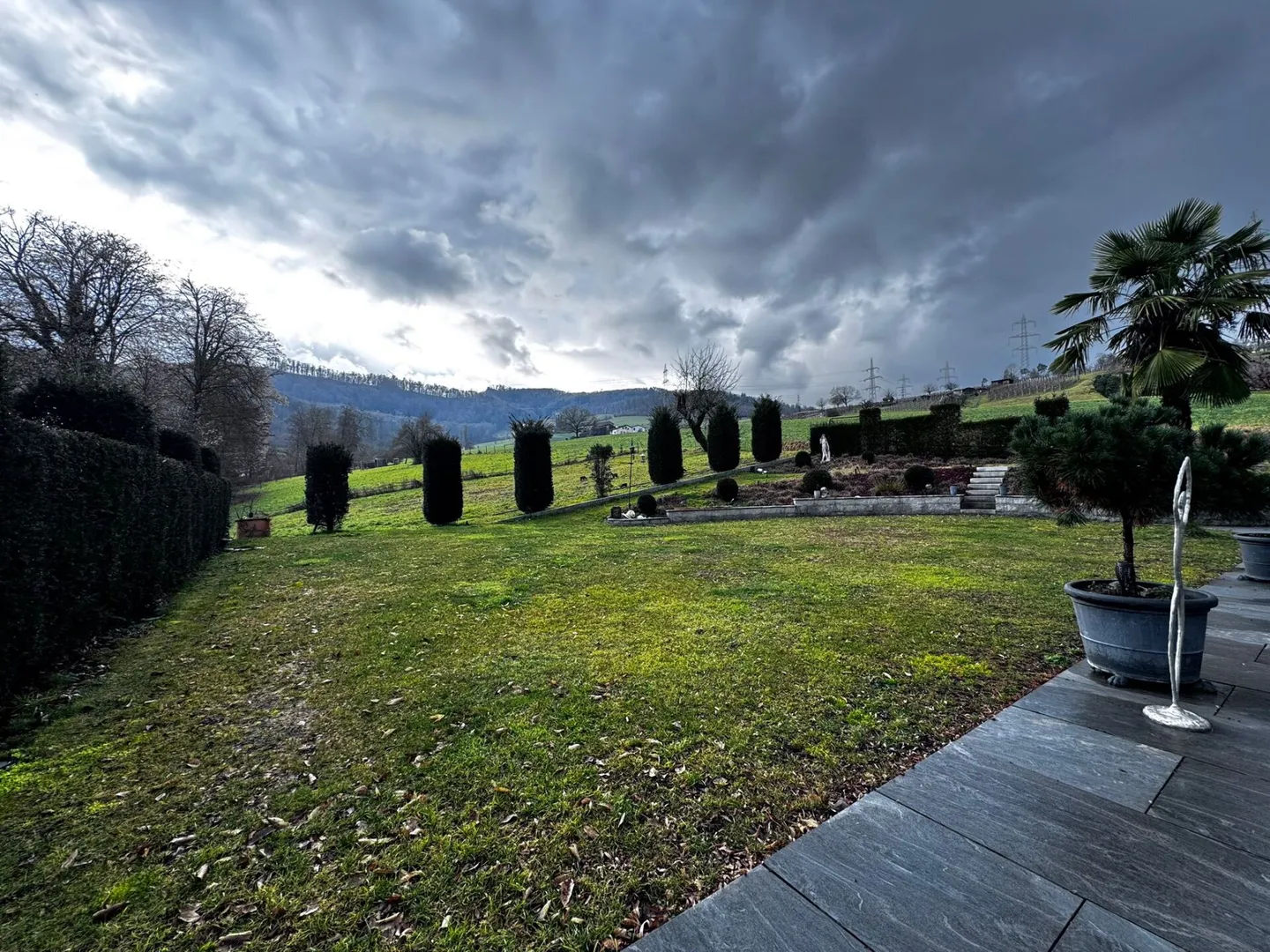 Casa unifamiliare di 5,5 stanze con 3 bagni, garage e giardino - Foto 9 di 22