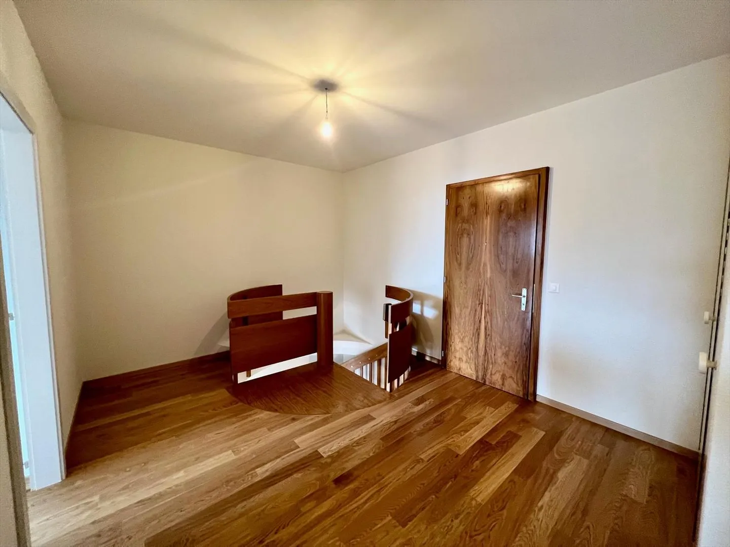 Magnificent 3.5-room semi-detached apartment on the 2nd floor in Lausanne - Photo 7 of 13