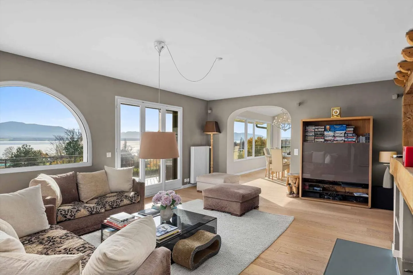 Individual villa with panoramic view of the lake and the Alps - Photo 6 of 13