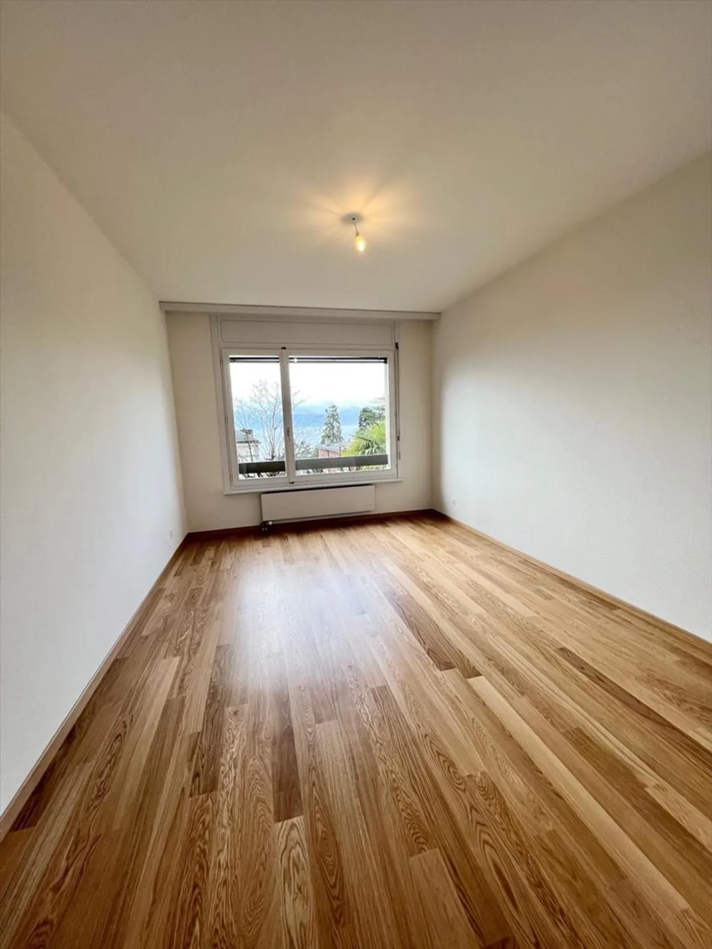 Magnificent 3.5-room semi-detached apartment on the 2nd floor in Lausanne - Photo 8 of 13