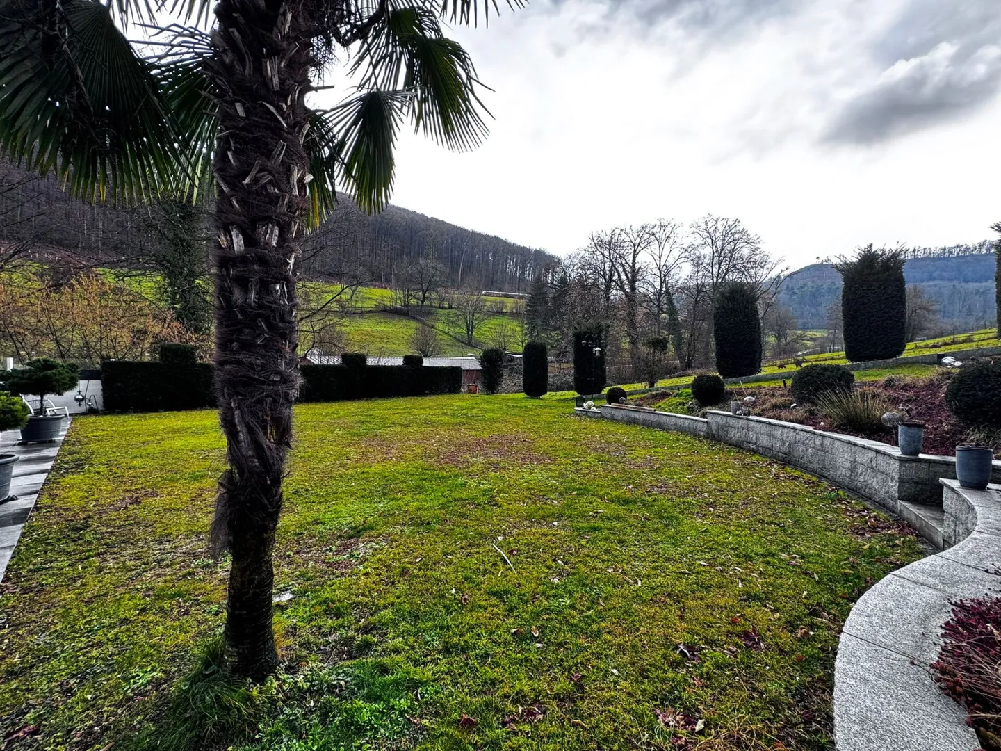 Casa unifamiliare di 5,5 stanze con 3 bagni, garage e giardino - Foto 4 di 22