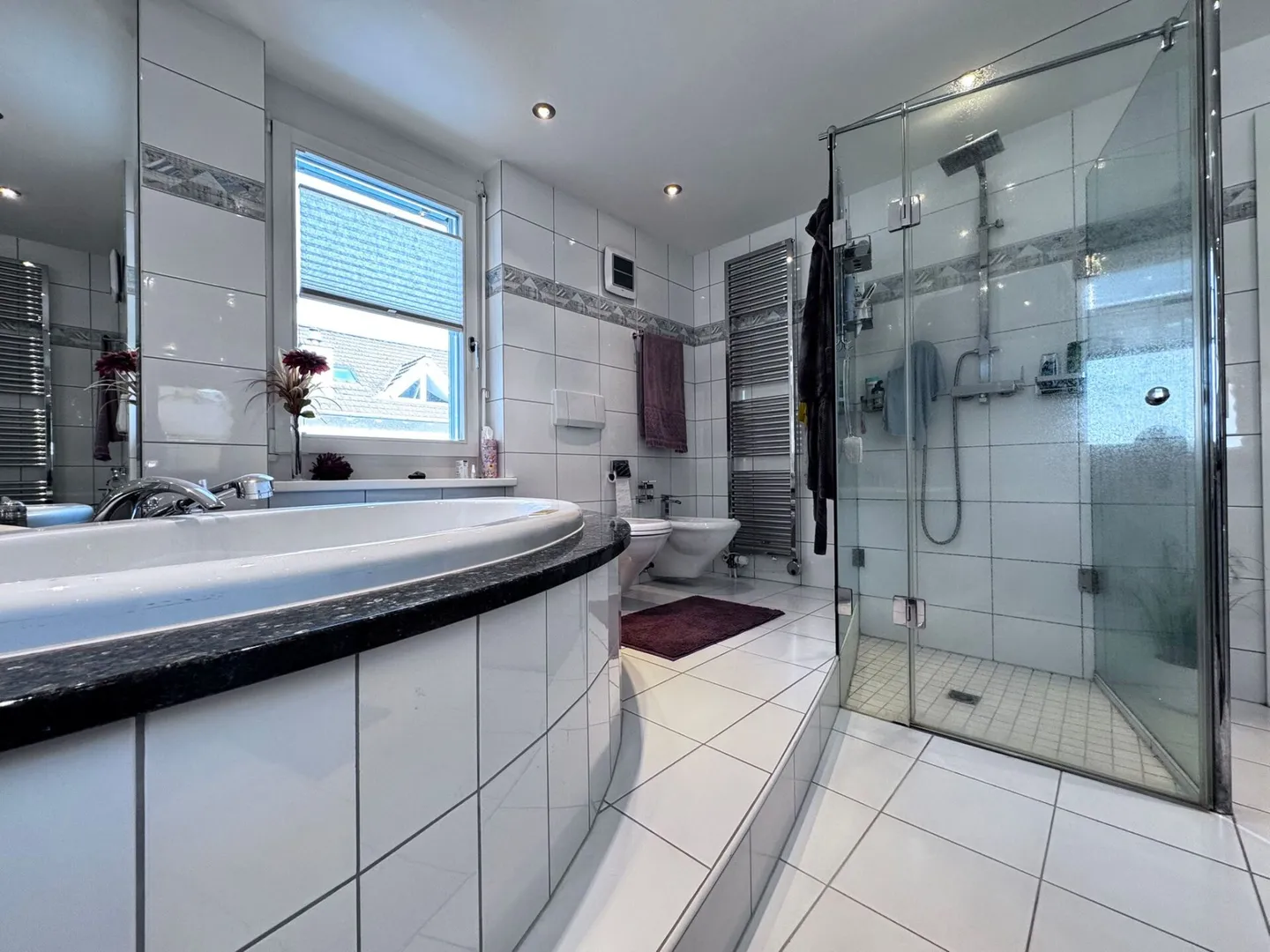 Casa unifamiliare di 5,5 stanze con 3 bagni, garage e giardino - Foto 15 di 22