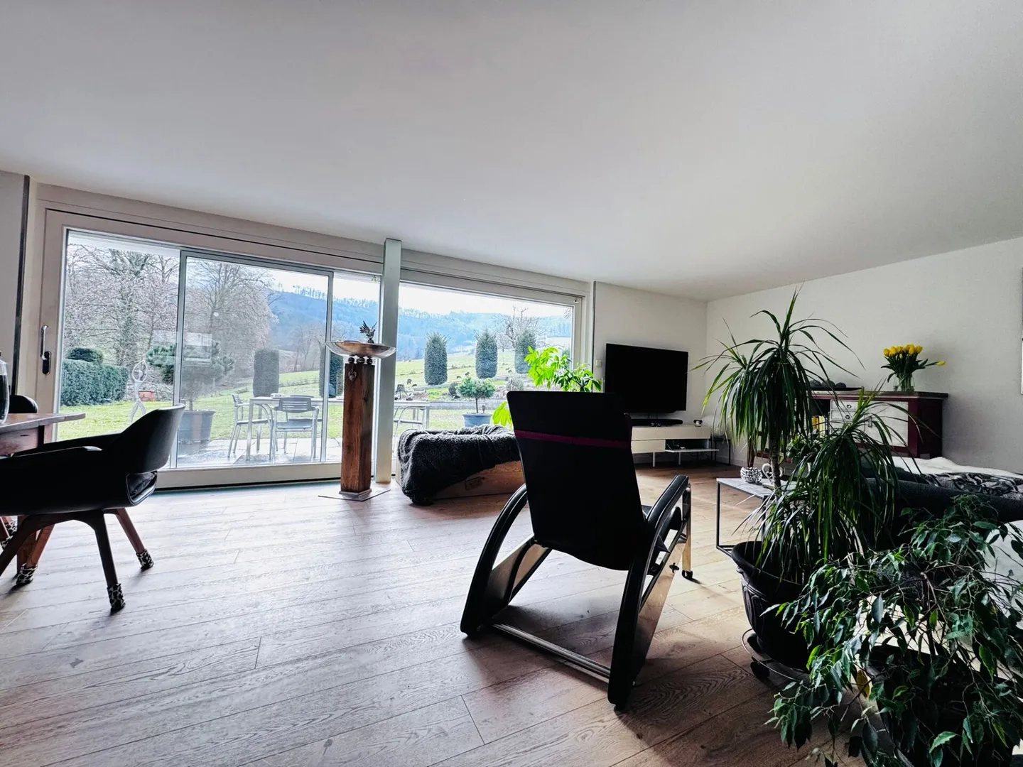 Casa unifamiliare di 5,5 stanze con 3 bagni, garage e giardino - Foto 18 di 22