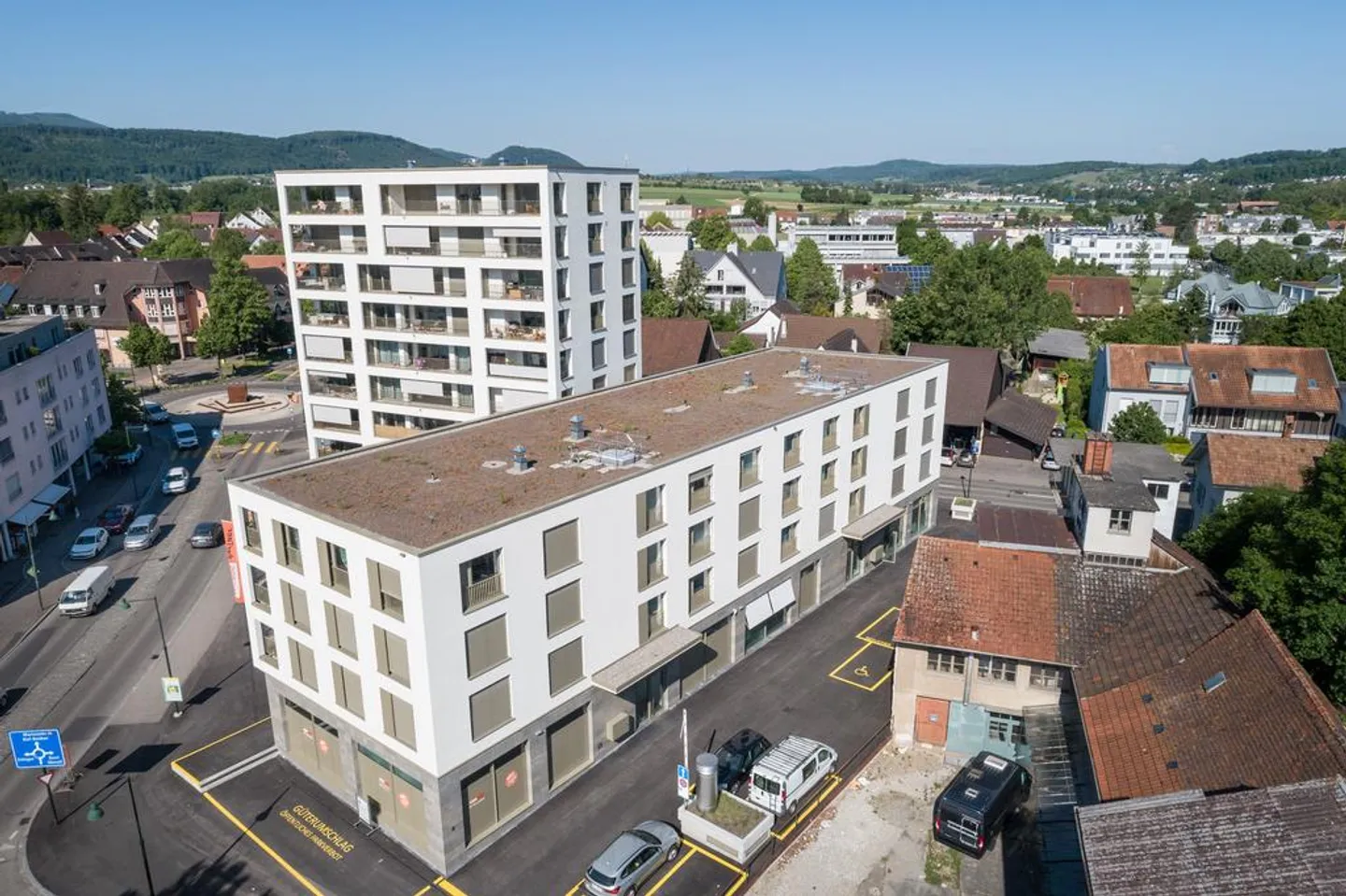 Attraktive, zentral gelegene 2 1/2-Zimmerwohnung - Foto 1 von 8