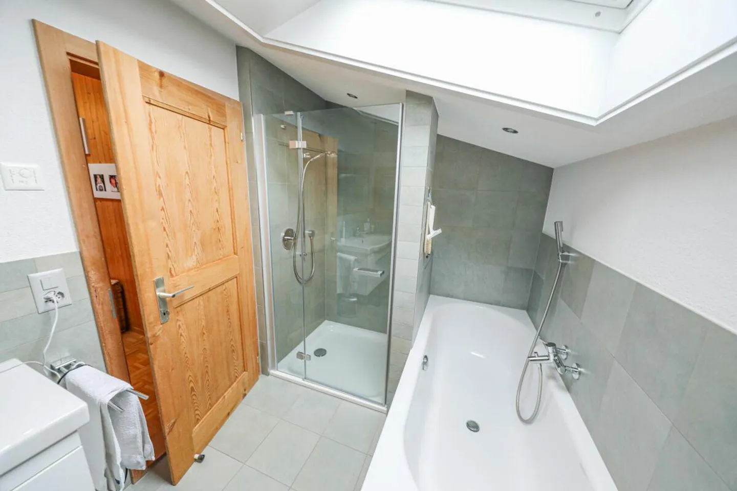 Wunderschönes alpines Chalet mit Garage und Panoramablick - Foto 4 von 9