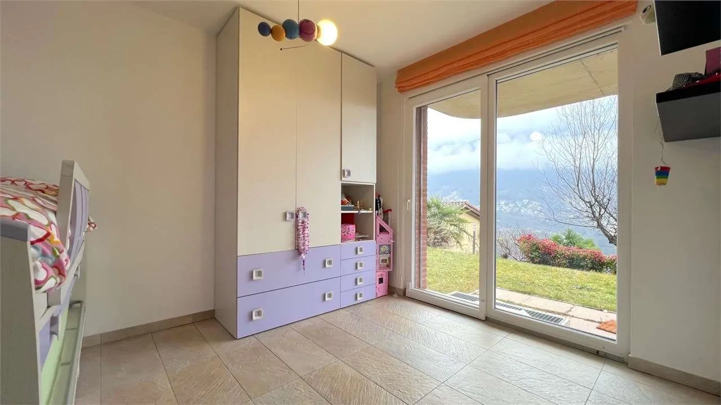 Canobbio - Einfamilienhaus mit Seeblick - Foto 10 di 12
