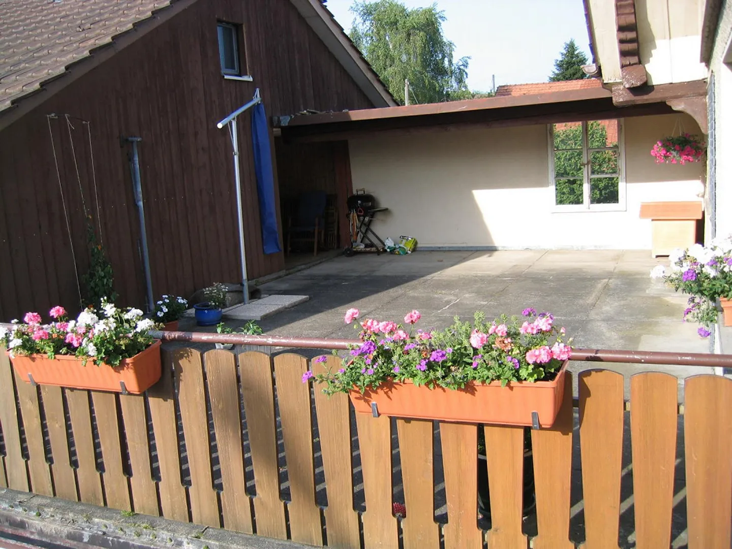 Appartamento rustico e accogliente di 4 1/2 stanze per un periodo limitato di 1-5 anni - Foto 2 di 14