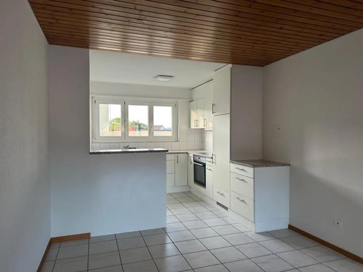 Appartement lumineux et spacieux de 4,5 pièces dans le meilleur emplacement - Photo 5 sur 15