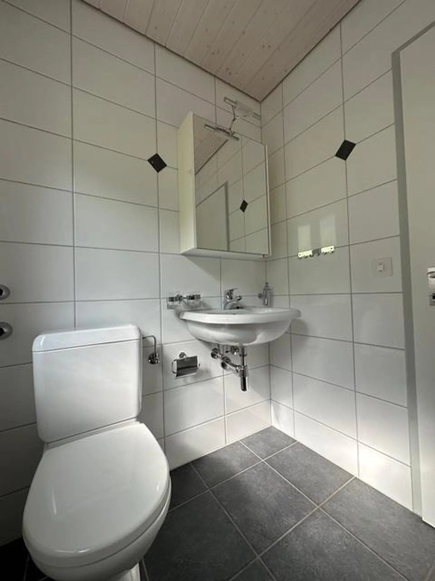 Appartement lumineux et spacieux de 4,5 pièces dans le meilleur emplacement - Photo 12 sur 15