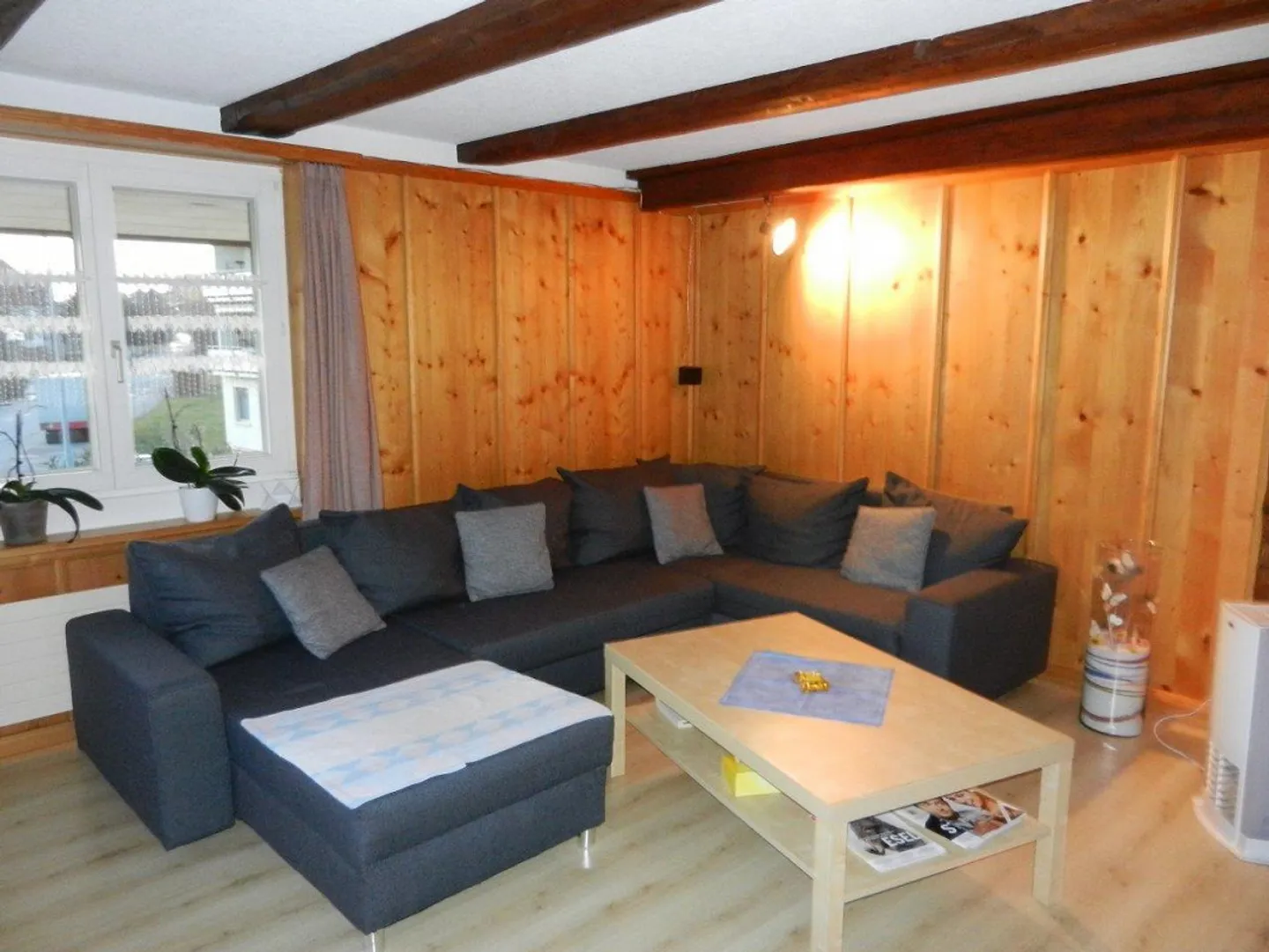 Appartamento rustico e accogliente di 4 1/2 stanze per un periodo limitato di 1-5 anni - Foto 4 di 14