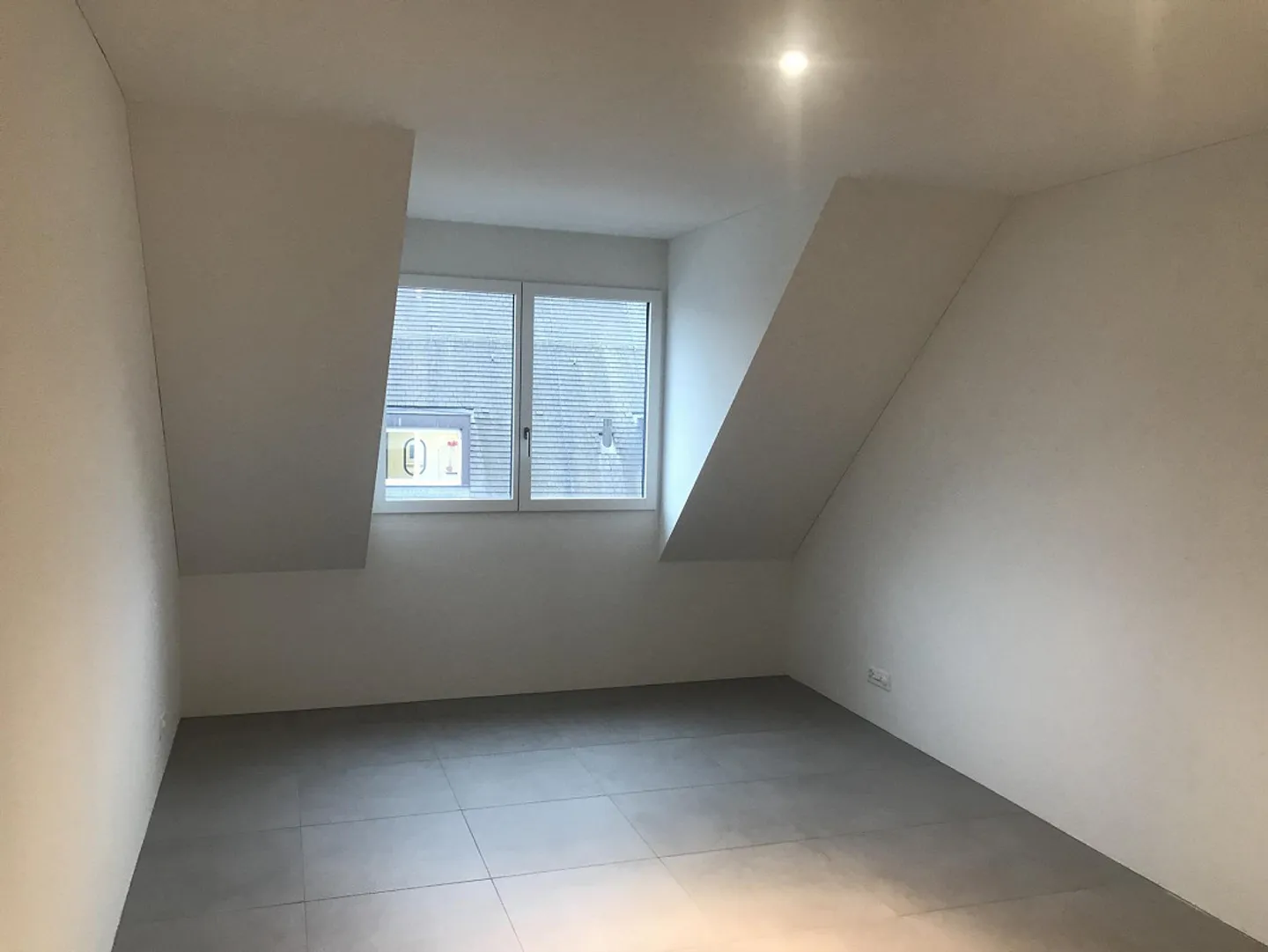 Modern penthouse apartment with approx. 182 m2 in a sought-after residential area in Riehen/BS - Photo 7 of 10