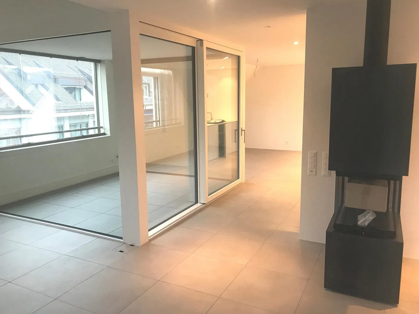 Modern penthouse apartment with approx. 182 m2 in a sought-after residential area in Riehen/BS - Photo 4 of 10