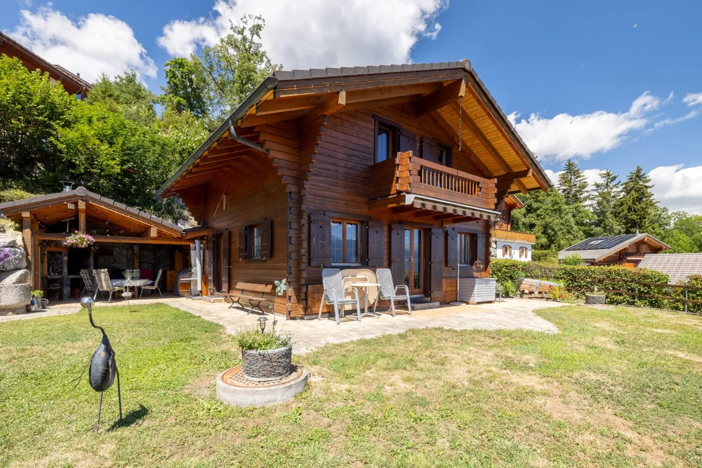 Chalet with Charm and Panoramic View - Photo 1 of 12