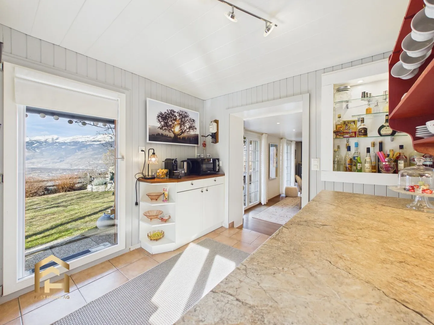 Historic residential house with plenty of space and panoramic views - Photo 13 of 13