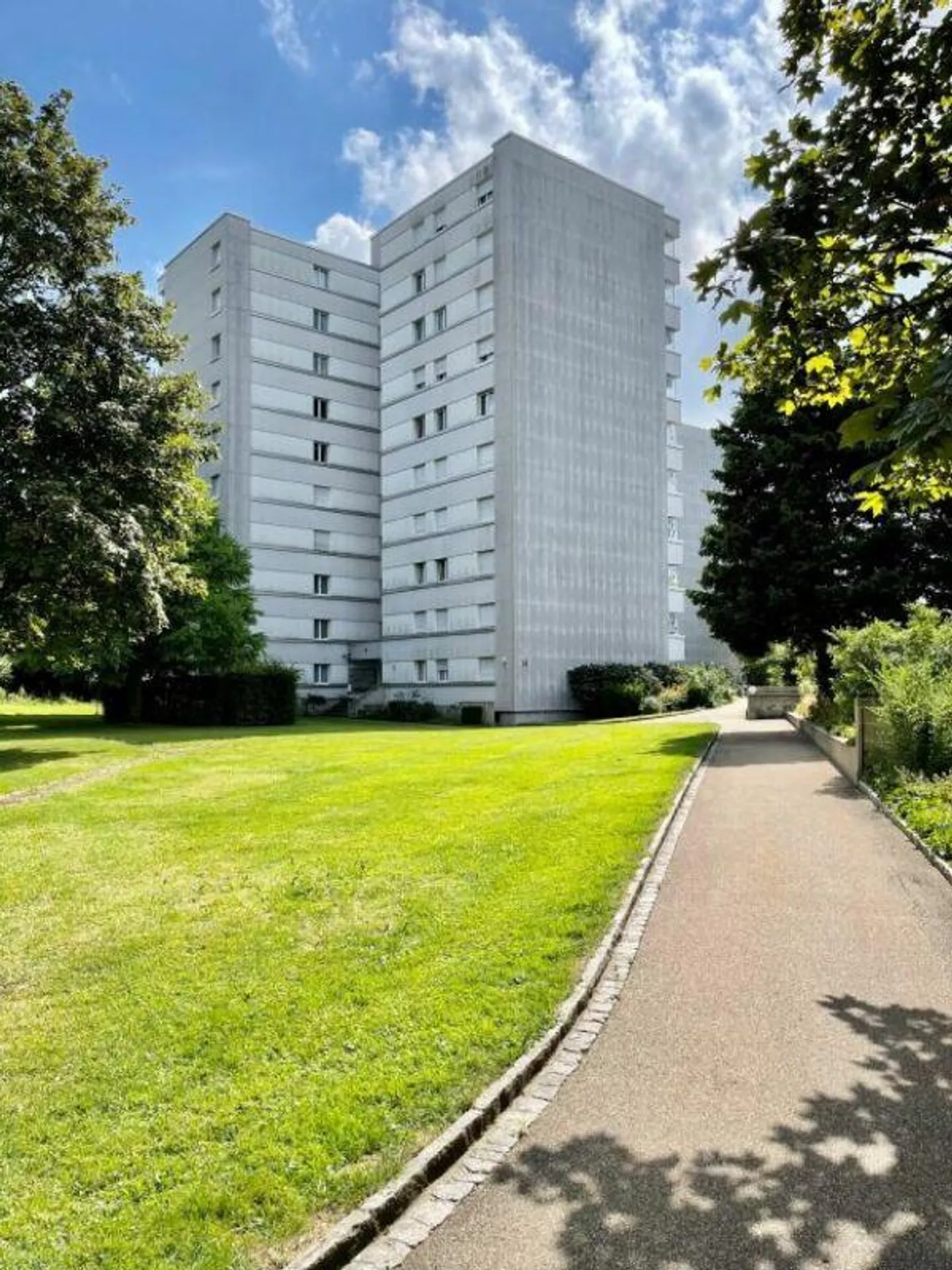 Votre nouveau chez-vous dans un emplacement privilégié avec une vue imprenable ! - Photo 10 sur 11