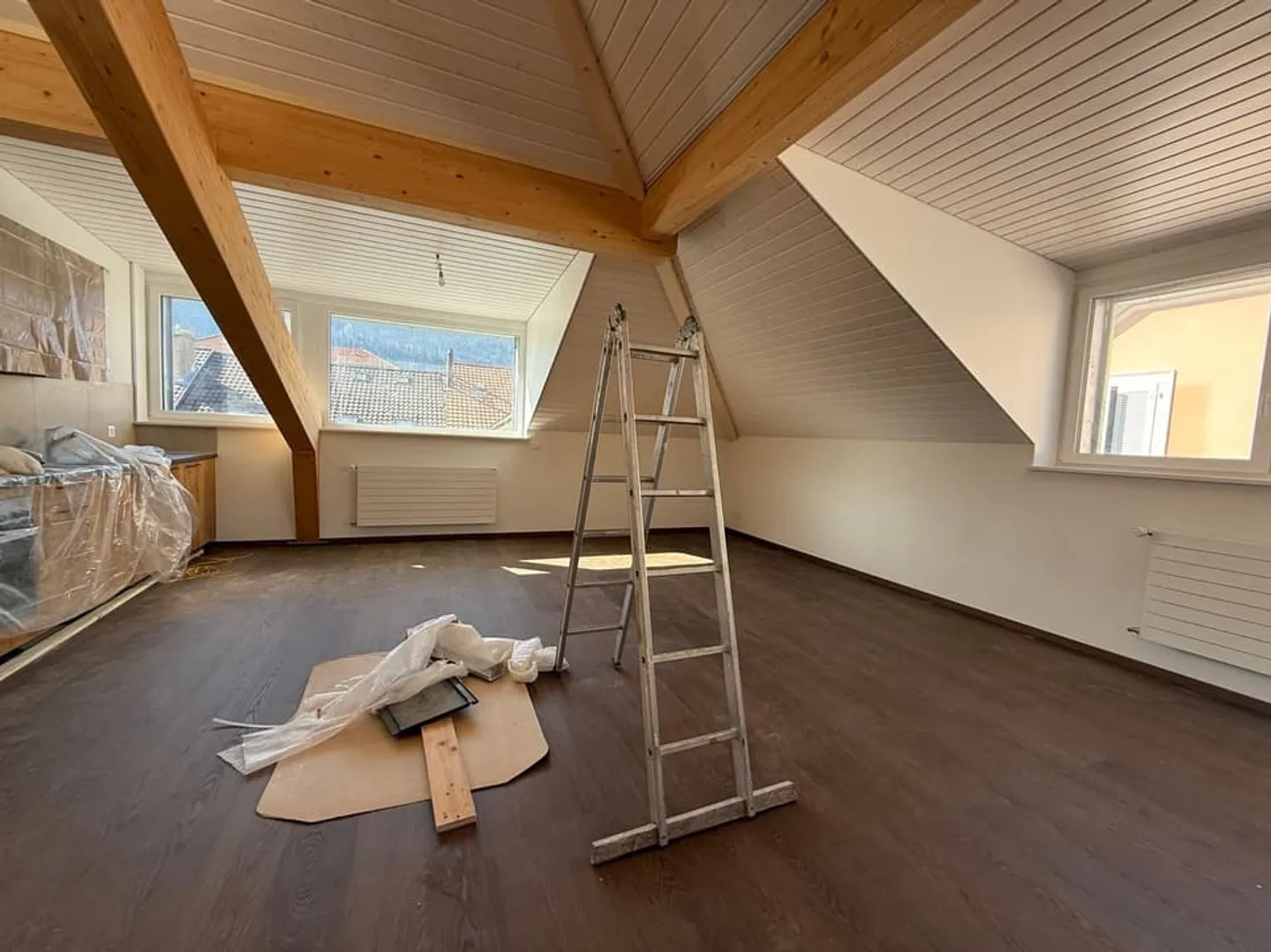 Grand studio neuf - Photo 2 sur 4