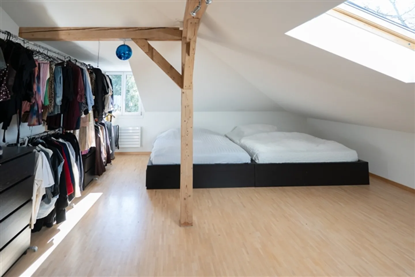 Appartement sous les combles de 2½ pièces à Berne - Sulgenau, meublé, temporaire - Photo 4 sur 9