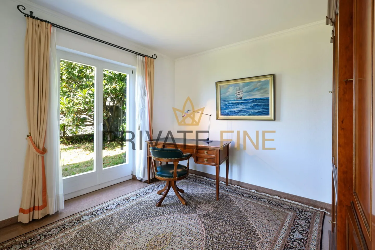 Elegant holiday villa with panoramic views, garden and pool - Photo 5 of 11