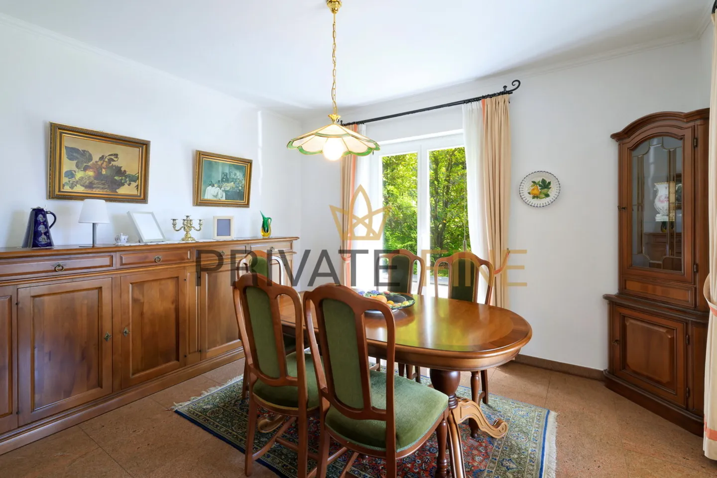 Elegant holiday villa with panoramic views, garden and pool - Photo 3 of 11