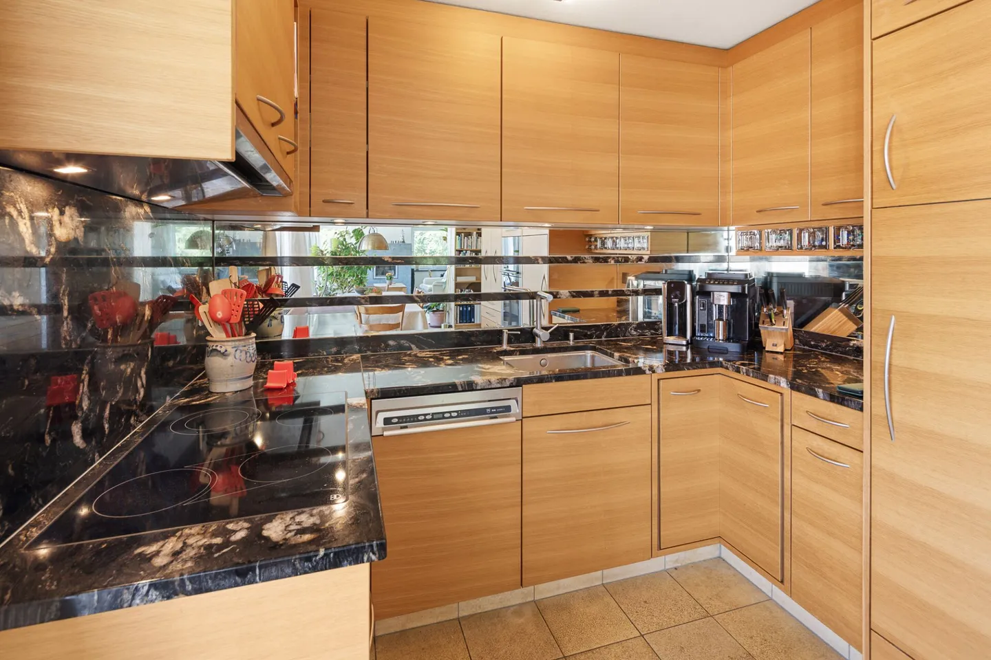 Casa unifamiliare di 6½ stanze - Foto 5 di 24
