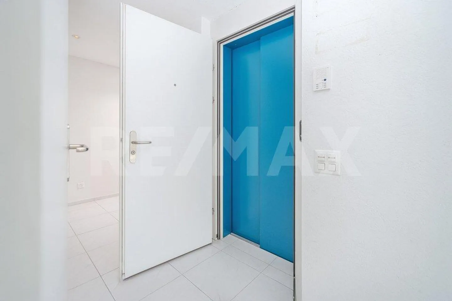Attico di 190m2 con terrazza sul tetto e vista panoramica - Foto 11 di 11