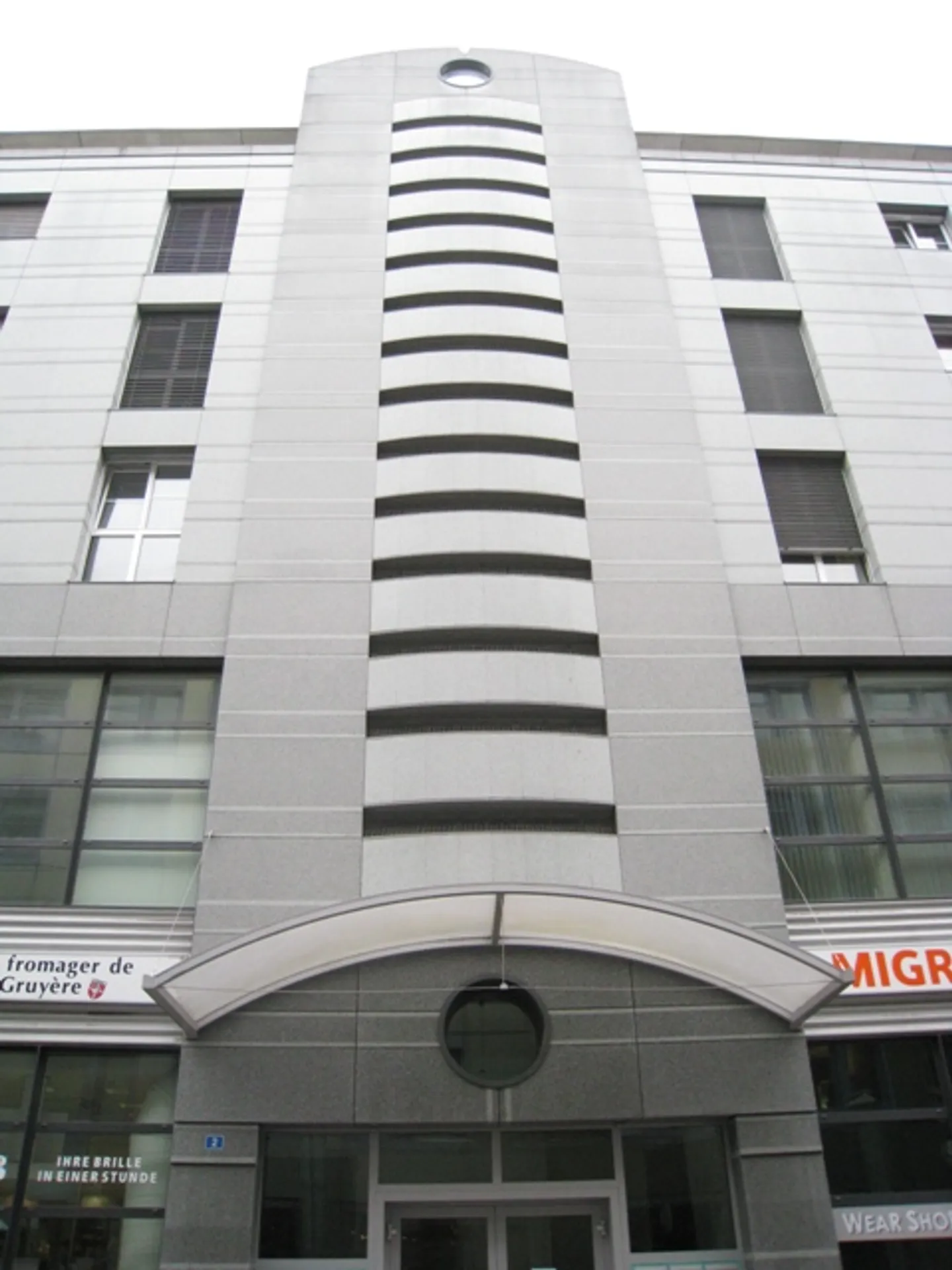 02503 - Appart. 3œ PCES - RUE LOCARNO 2 - FRIBOURG - Photo 2 sur 8