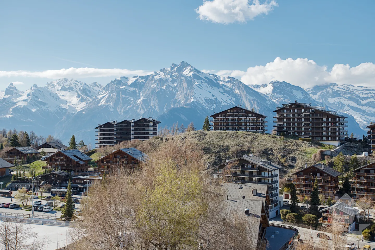 Stunning corner apartment 4.5 rooms, 101 m2, close to the ski slope - Photo 3 of 25